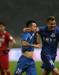 Baccarat-吴曦加盟申花拥有三核中场 国足队长坐哪把交椅？