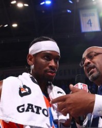 玩法-豪取14连胜！亚历山大冲击MVP无惧约基奇？